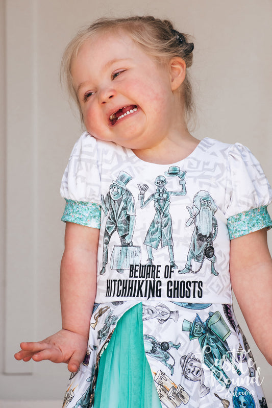 Grim Grinning Ghosts - Panel - CHILD - White