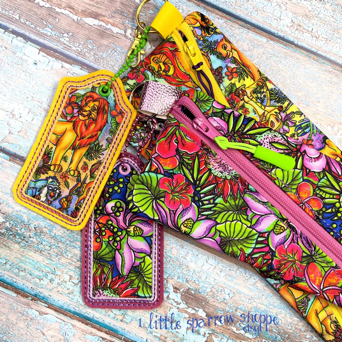 R112 The Pridelands - Main Toss - Pastel - Tiny Scale