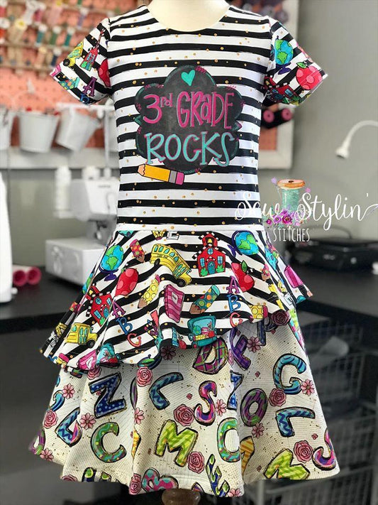 R117 : School Days - Blackboard Collection - Chalkboard Grade Panel