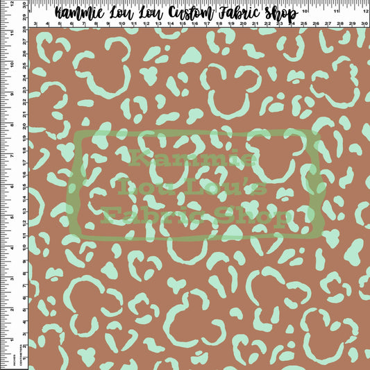 Endless Essentials - Wild Silhouettes - Mint on Brown - Regular Scale