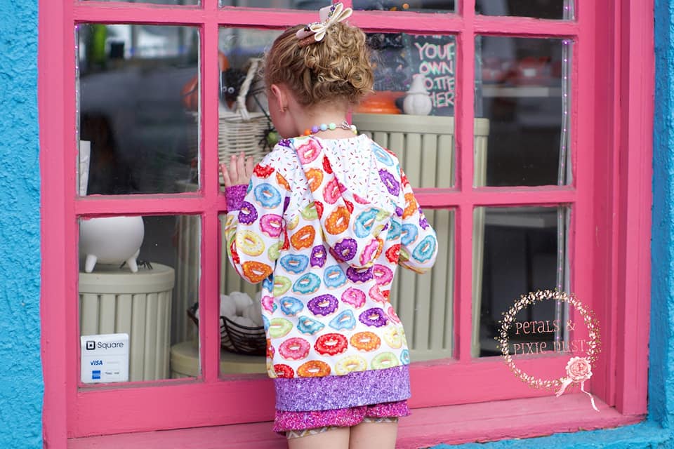 R119 Sweet Beginnings - Line up the donuts