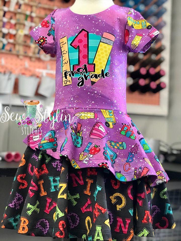 R117 : School Days - Blackboard Collection - Pencil Ruler Panel