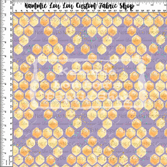 R116 : Queen Bee - Purple Honeycomb