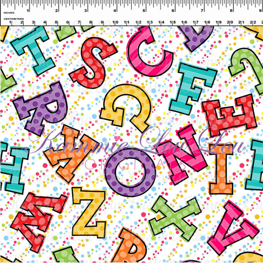 R117 : School Days - Blackboard Collection - Letter Toss White Dots